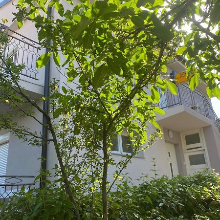 Apartment Gardenview - New! Krk Town Eksteriør bilde