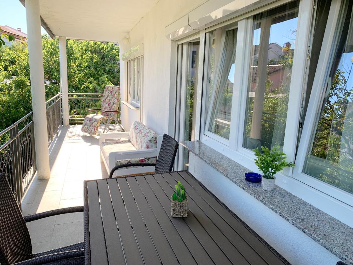 Apartment Gardenview - New! Krk Town Eksteriør bilde