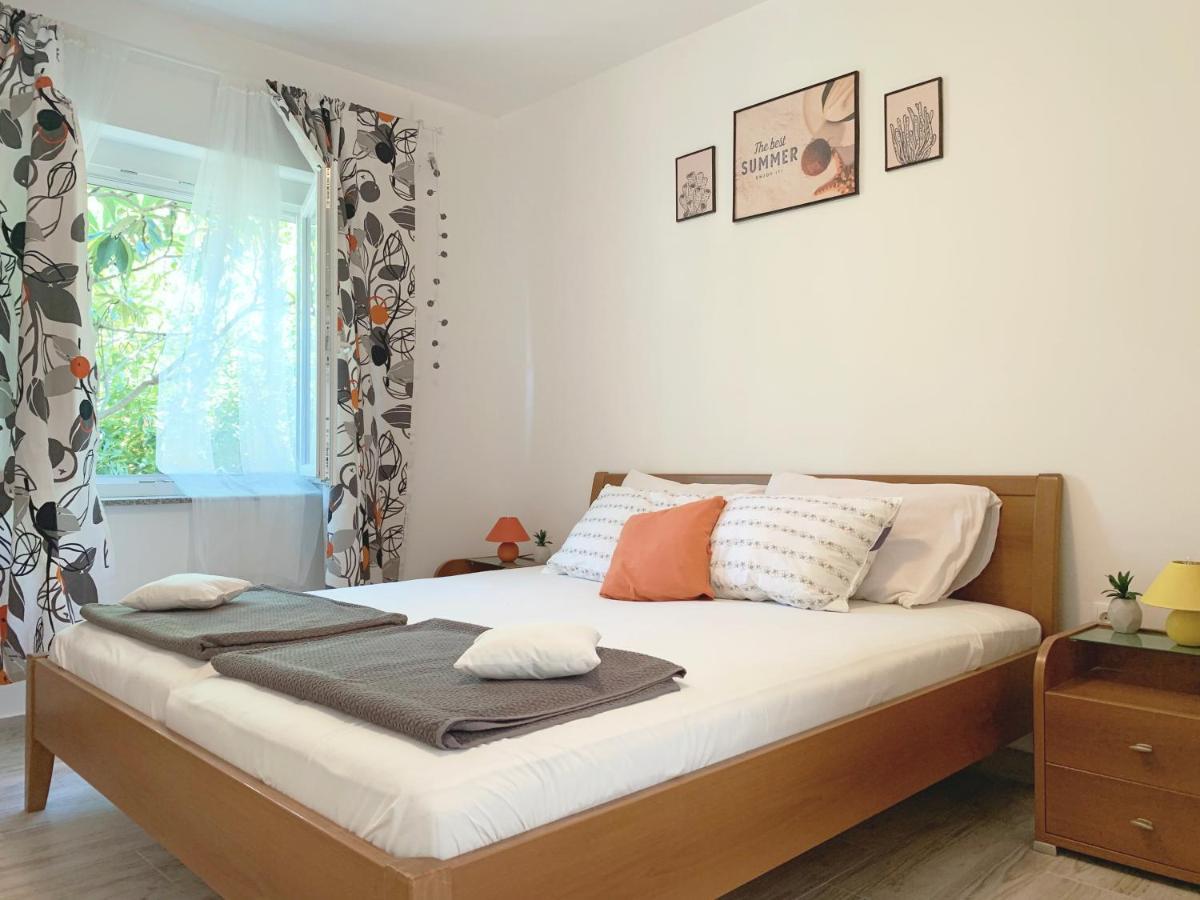 Apartment Gardenview - New! Krk Town Eksteriør bilde