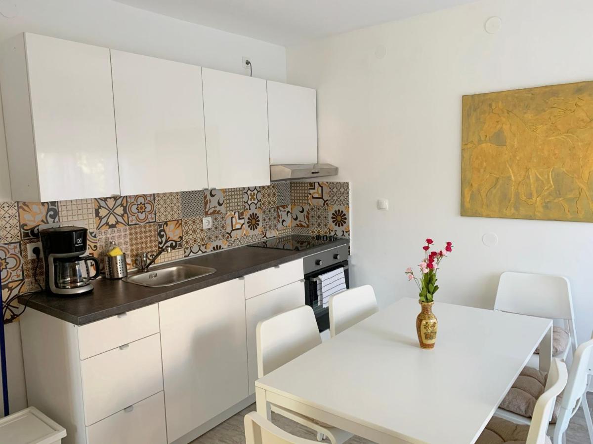 Apartment Gardenview - New! Krk Town Eksteriør bilde